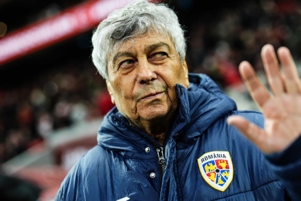 Türkiye maçı Romanya Teknik Direktörü Mircea Lucescu'yu hastanelik etti