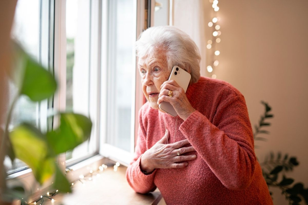 Almanya'da Türkiye tatilinden dönen 75 yaşındaki kadına 822 bin TL telefon faturası geldi
