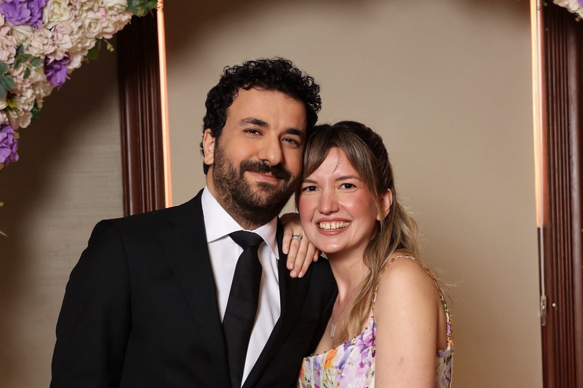 Hasan Can Kaya ve Duygu Karabaş çifti nişanlandı