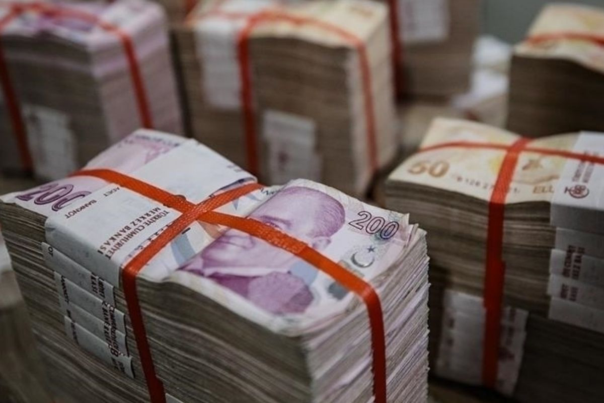 Hazine ve Maliye Bakanlığı iki ayrı tahvil ihalesiyle toplam 33,7 milyar lira borçlanacak