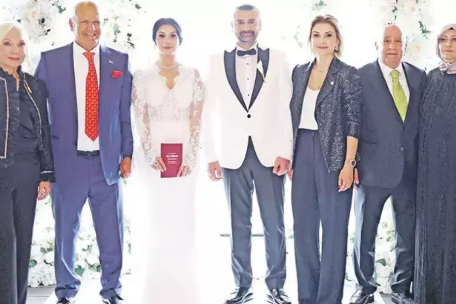 OPET’in sahibi Fikret Öztürk ve eşi Nurten Öztürk 20 yıllık aşkın şahidi oldu