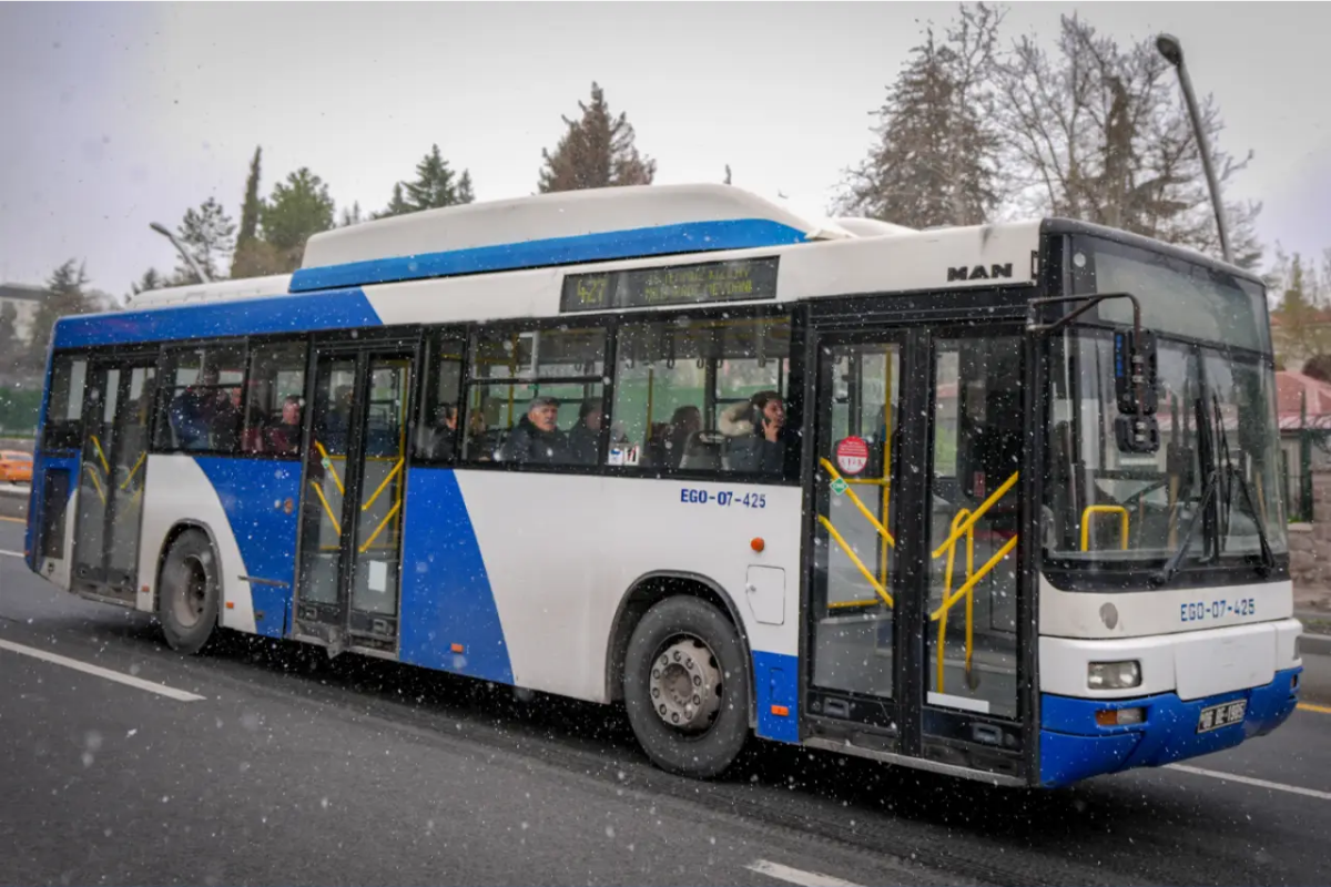 Başkent Ankara'da bahar karı sürprizi