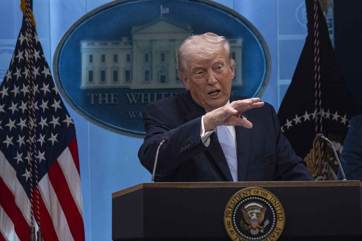 Trump'tan, İran'a "anlaşma olmazsa gemileri en iyi mühimmatla yüklüyoruz" tehdidi