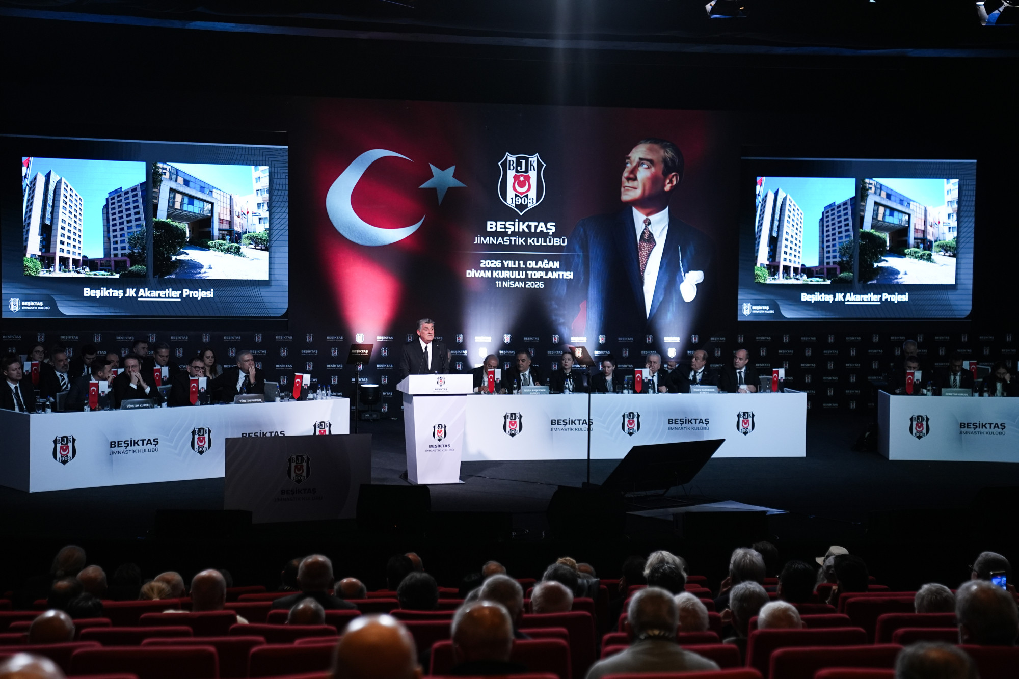 Beşiktaş Kulübü Başkanı Serdal Adalı hakemlere ve federasyona yüklendi