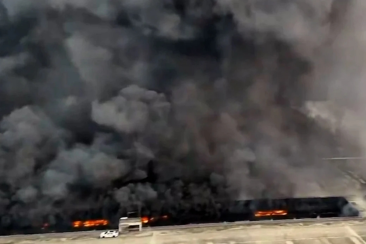 BYD’nin Pingshan kampüsündeki çok katlı otoparkta başlayan yangın test ve hurda araç alanını etkiledi, üretim hatları zarar görmedi