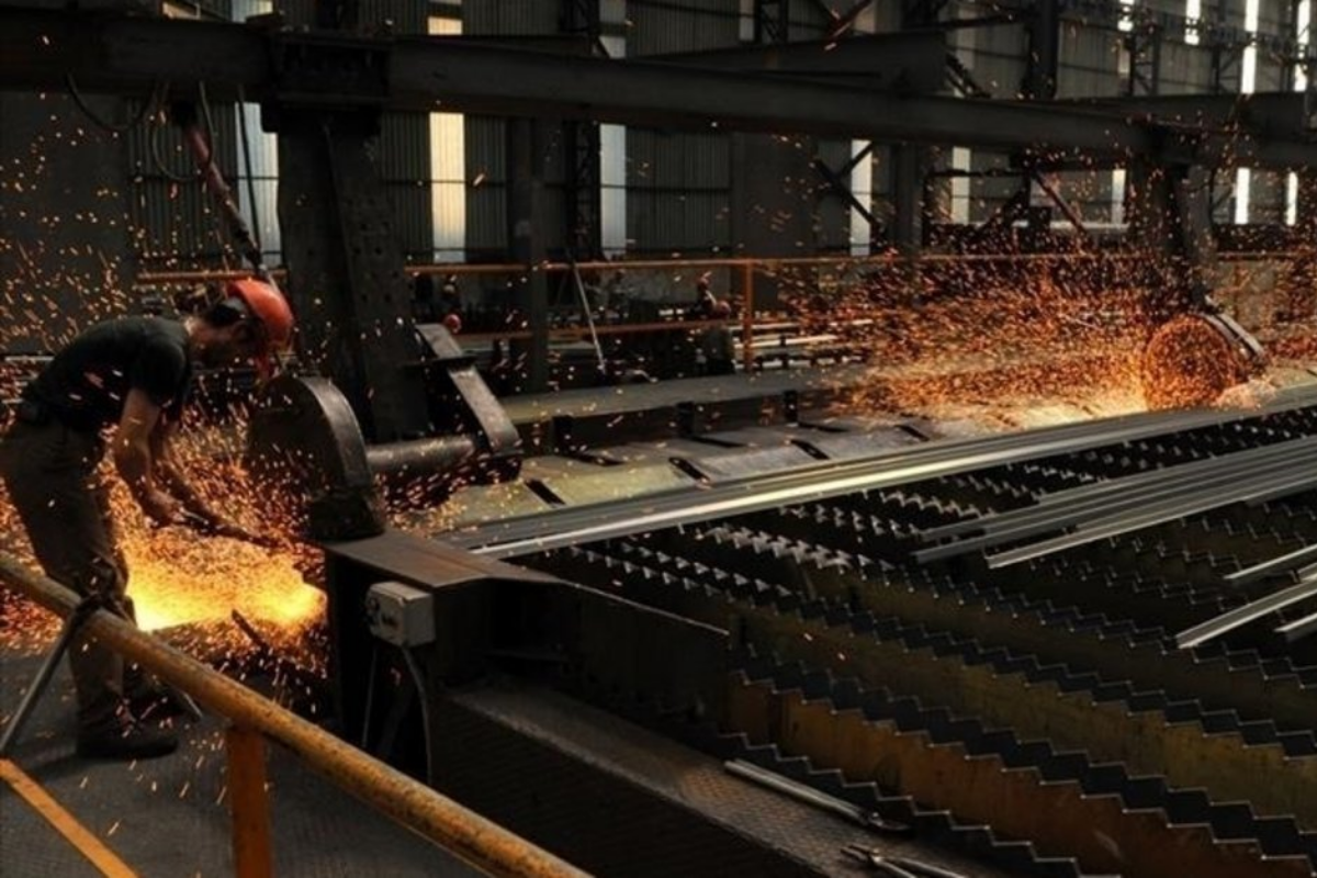 AB, çelik sektörünü korumak için ithalata yeni sınırlamalar getirecek