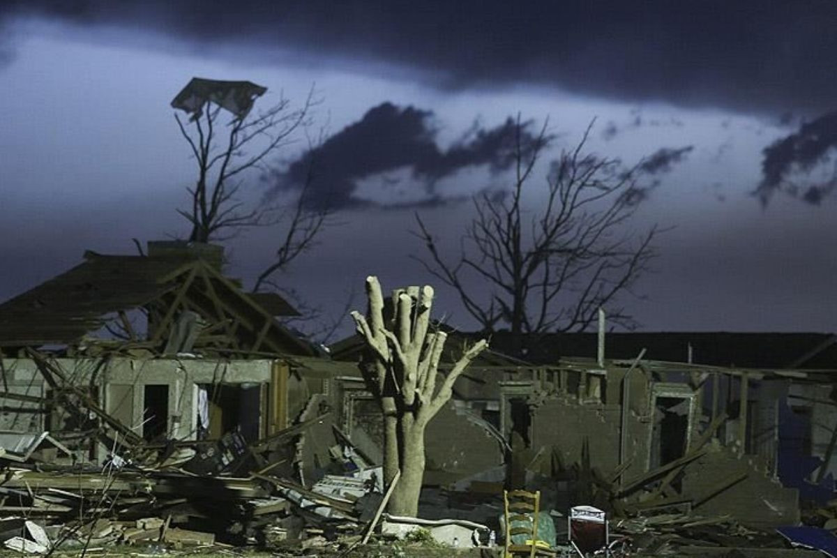 ABD'de 50 milyondan fazla kişiye fırtına ve hortum uyarısı