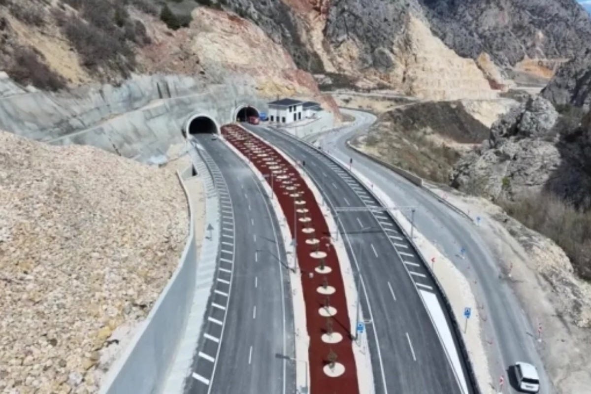 Abdulkadir Uraloğlu, Çorum-Laçin yolu ve Kırkdilim tünellerinin yarın açılacağını duyurdu
