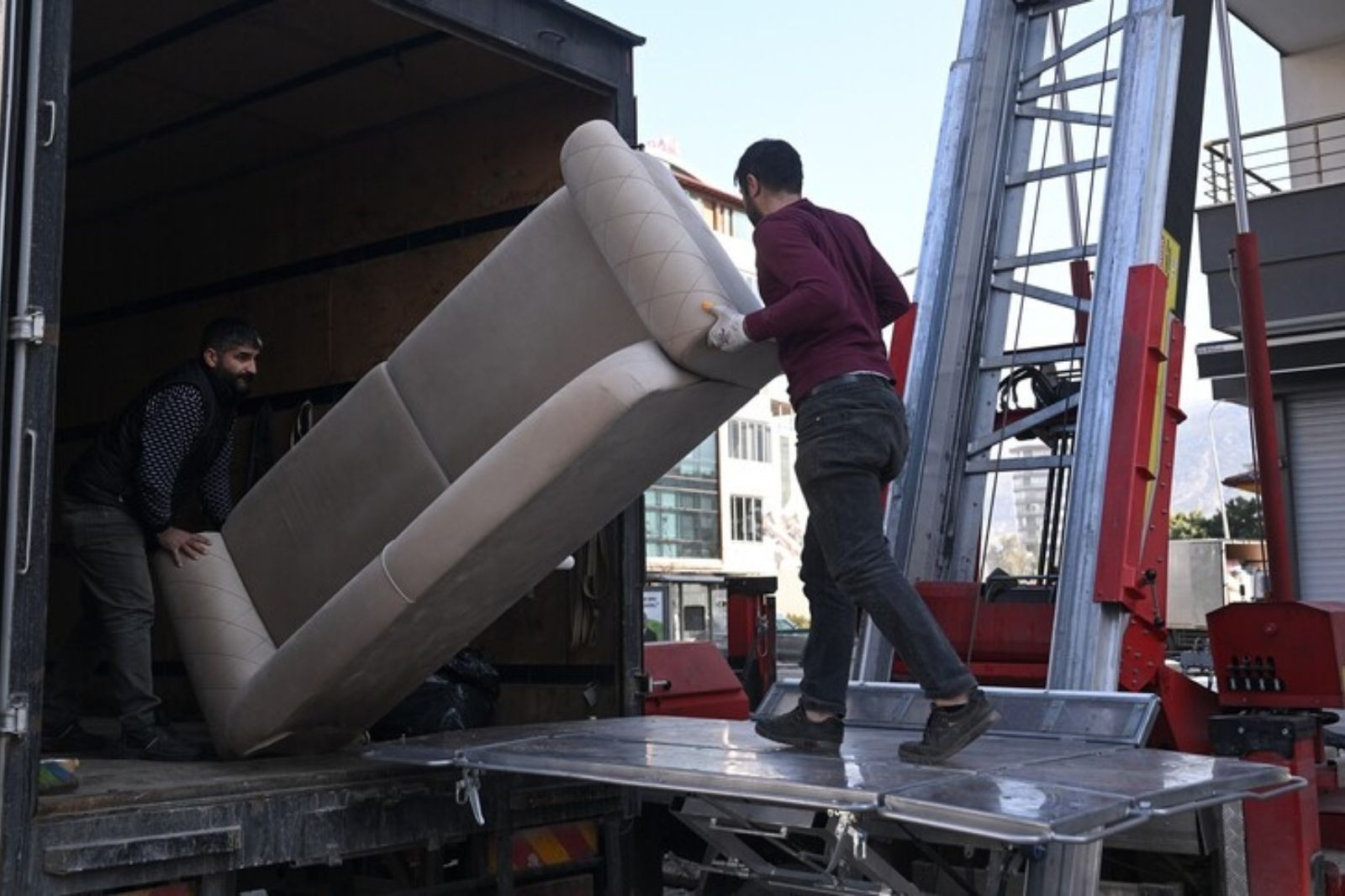 Ev taşıma sektöründe korsan firma alarmı