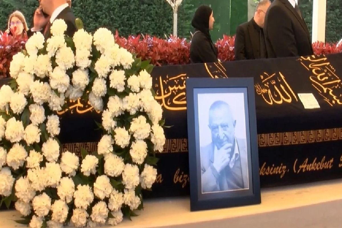 Hayırsever patron Mahmut Çalık'a beyaz ortancalarla veda