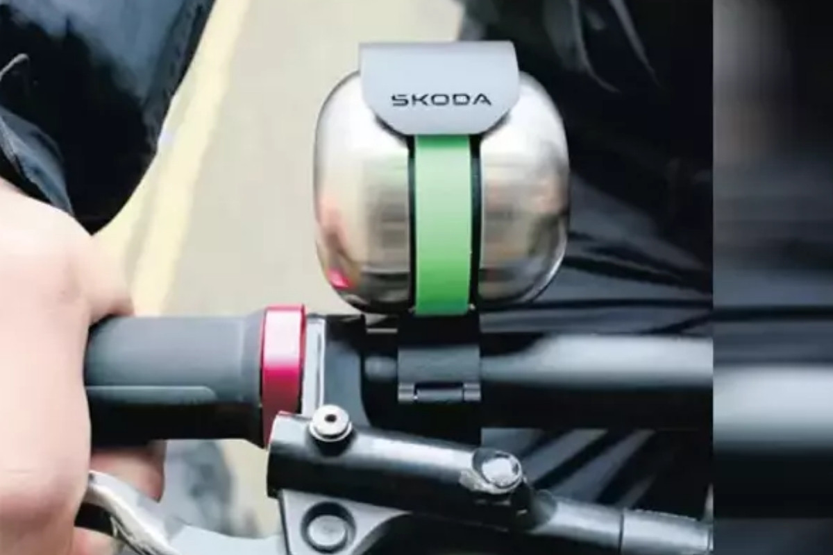 Skoda’nın yeni buluşu bisikletlilerin şehir içi trafikte daha görünür olmasını hedefliyor