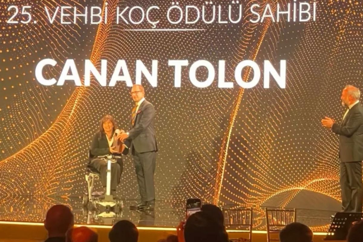25. Vehbi Koç Ödülü, sanatçı Canan Tolon'a verildi