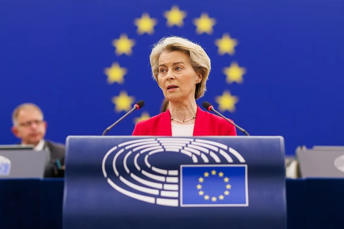 AB Komisyonu Başkanı von der Leyen'den 'Avrupa Rus, Türk veya Çin etkisine bırakılmamalı' açıklaması