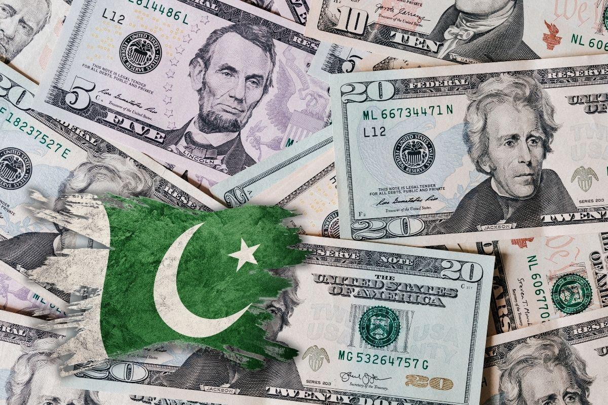 Pakistan, Suudi Arabistan'dan 1 milyar dolarlık taksidi aldı