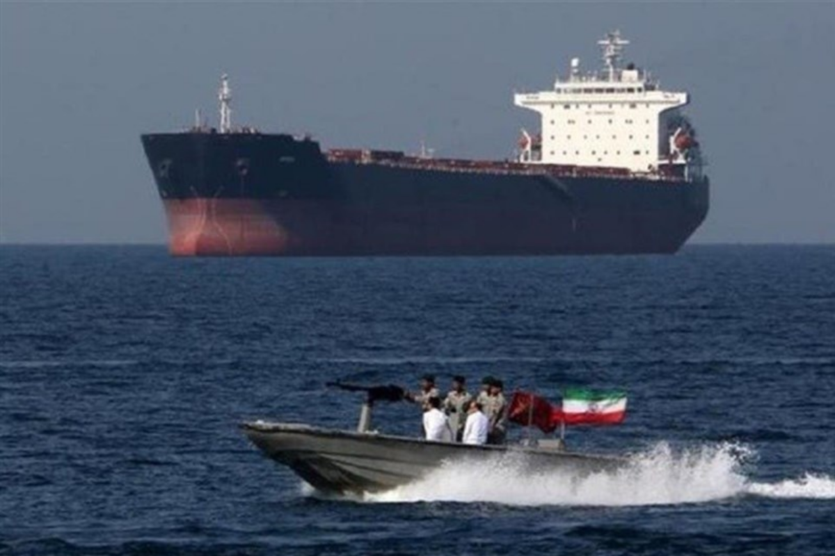 İran ordusundan, 'Donanmamızın desteğiyle İran tankerleri Arap Denizi’ni geçti' açıklaması