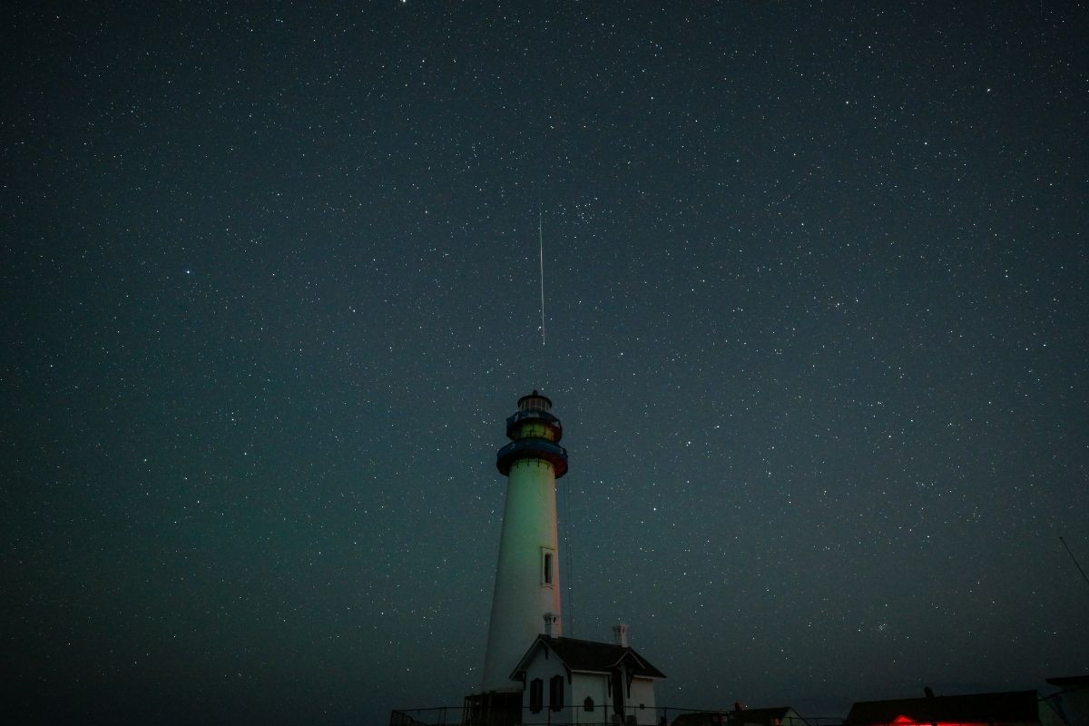 California'da Lyrid meteor yağmuru görüntülendi