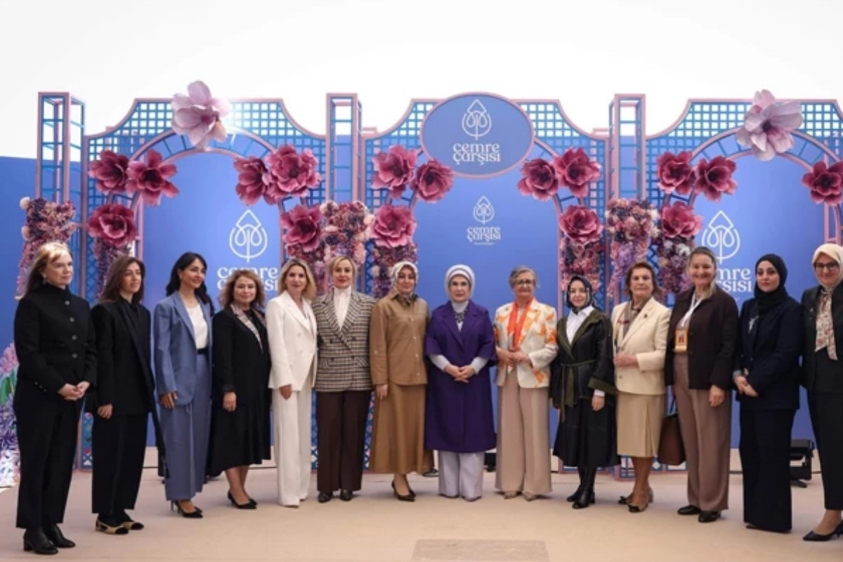 Emine Erdoğan Cemre Çarşısı açılışında kötülüğe karşı iyilik çağrısı yaptı