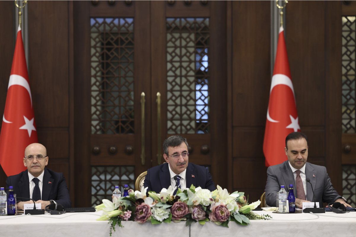 Cumhurbaşkanı Yardımcısı Cevdet Yılmaz'dan 'Türkiye, üretim, ticaret ve dağıtımda üs oluyor' çıkışı