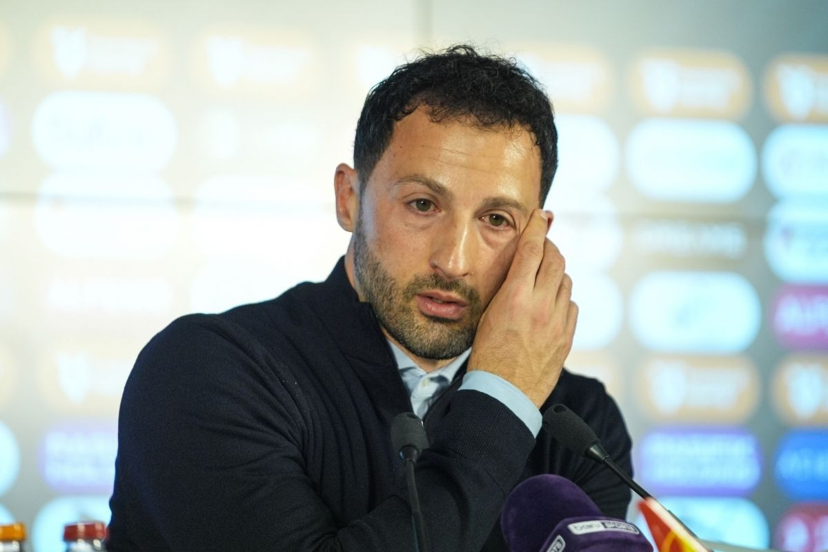 Fenerbahçe'de teknik direktör Tedesco ve sportif direktör Devin Özek ile yollar ayrıldı