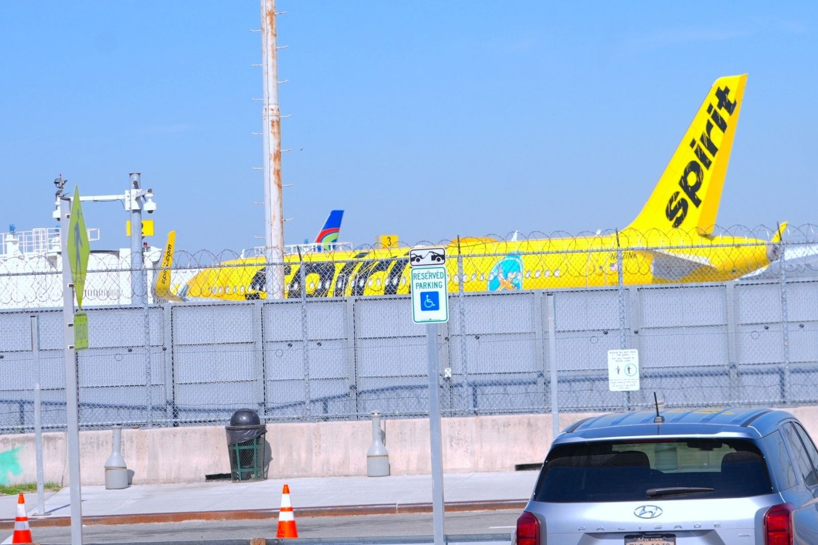 34 yıllık hava yolu şirketi Spirit Airlines resmen iflas etti