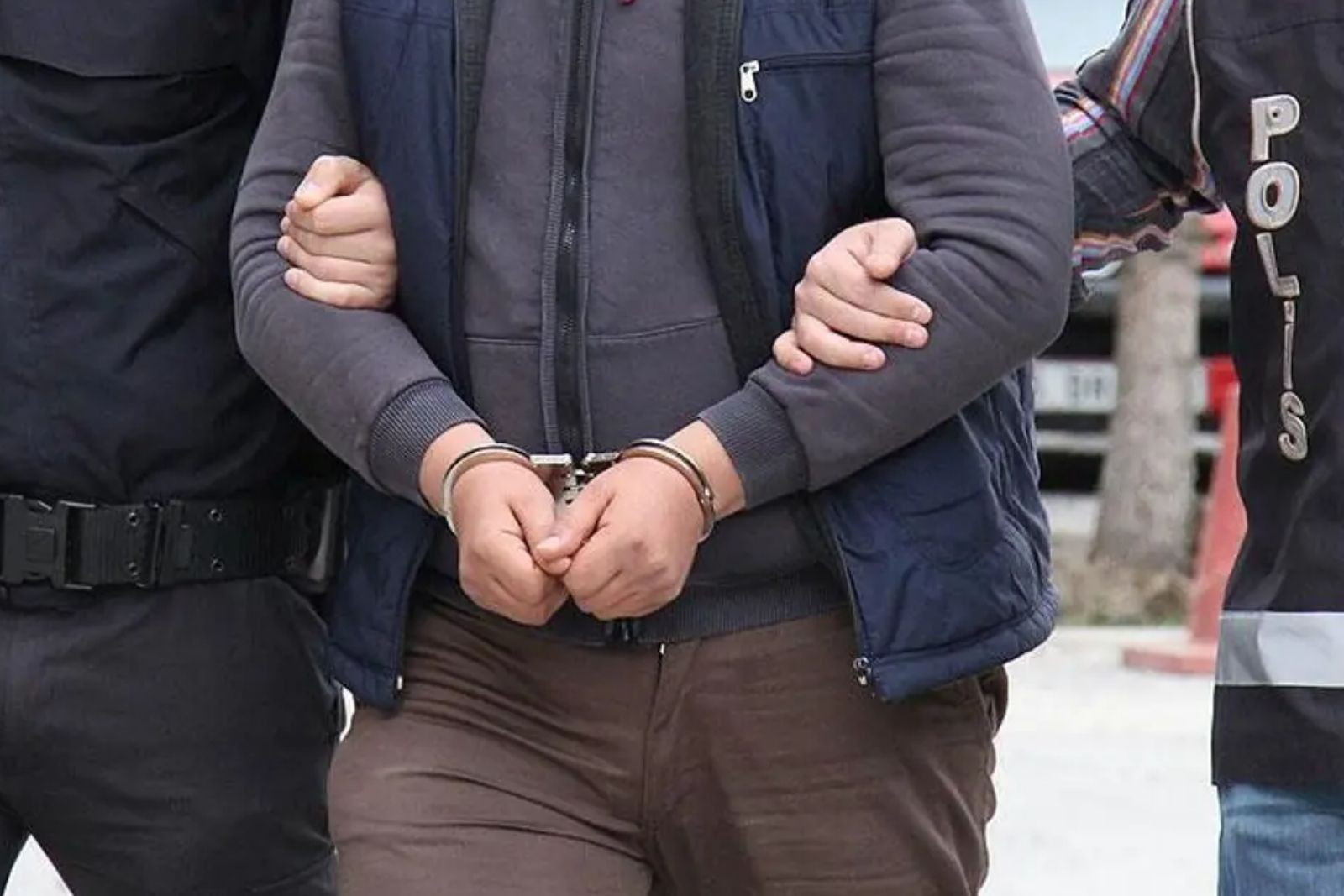 Yardımların 72 milyon lirasını kendilerine harcadılar, İstanbul'da yardım derneğine yönelik operasyonda 21 şüpheli yakalandı
