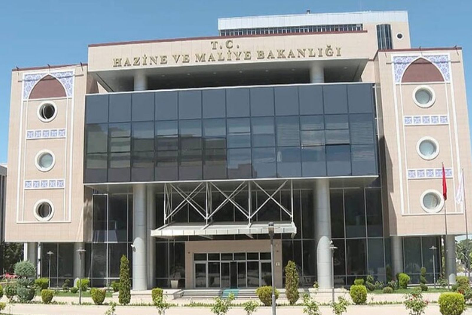 Hazine ve Maliye Bakanlığı'ndan TÜİK ataması iddialarına yanıt