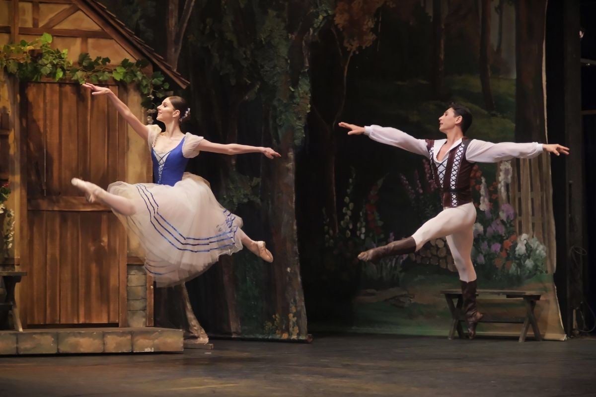 Orta Çağ'da aşk ve ihanet 'Giselle' balesi ile sahnede