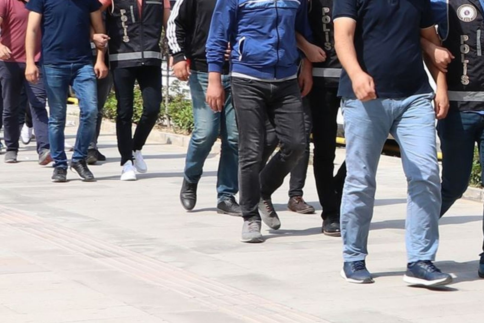 Adana merkezli 2 milyar dolarlık bahis operasyonu 200 gözaltı kararı