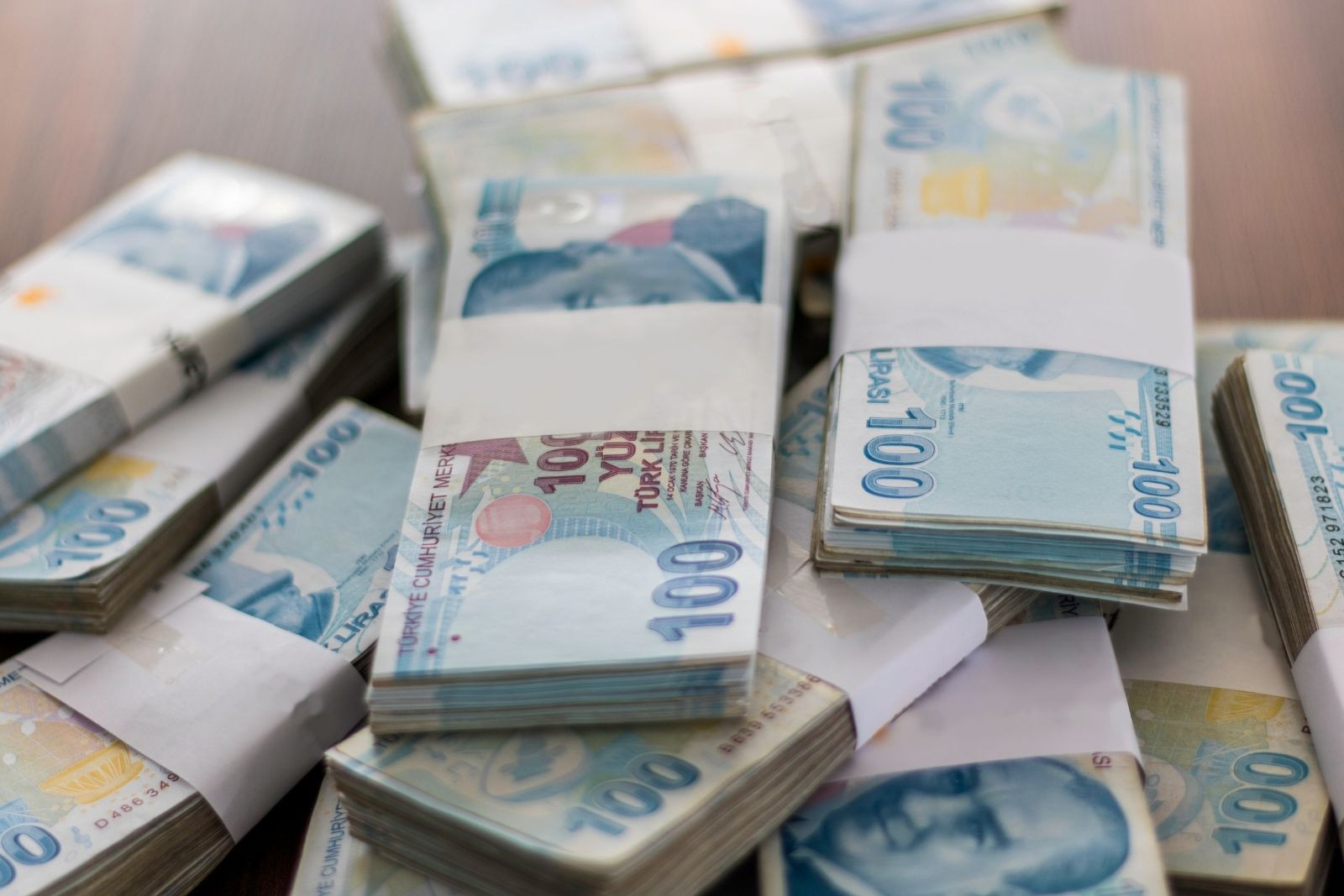 Hazine ve Maliye Bakanlığı açıkladı, bütçe açığı 4 ayda 750 milyar lirayı aştı