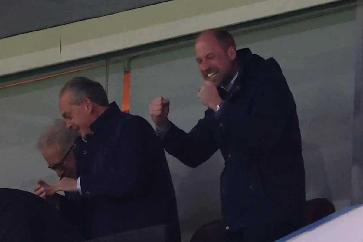 İngiliz basını, Aston Villa taraftarı Prens William'ın Avrupa Ligi finali için İstanbul'a geleceğini yazdı