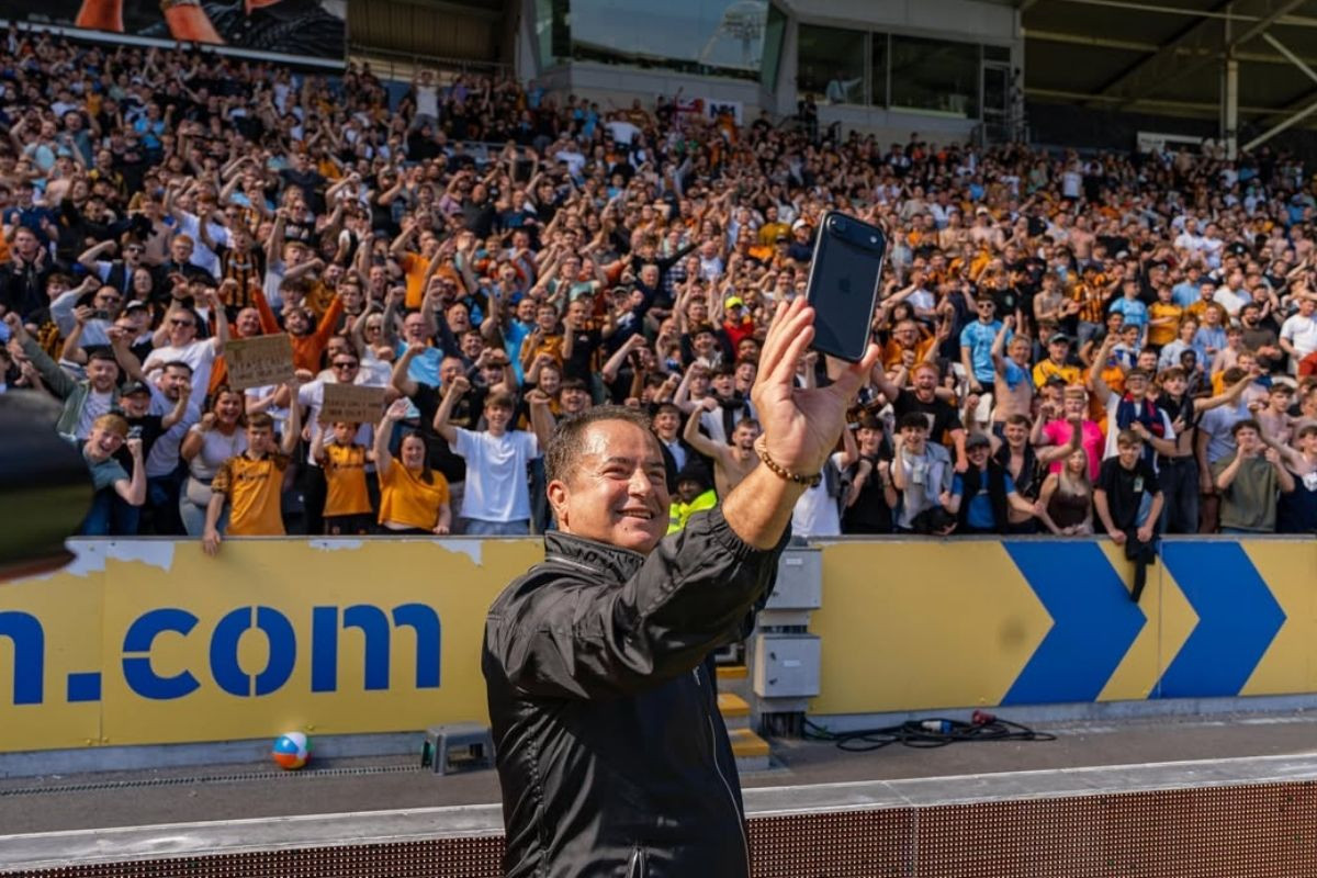 Acun Ilıcalı, Hull City’nin Premier Lig hayaline ulaşmasına sadece bir adım kaldığını söyledi