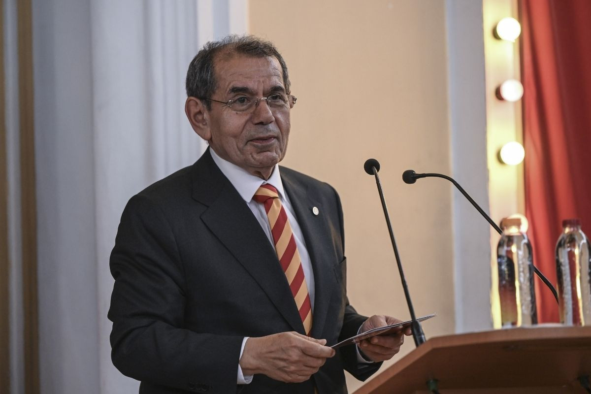 Dursun Özbek yeniden Galatasaray başkanı seçildi