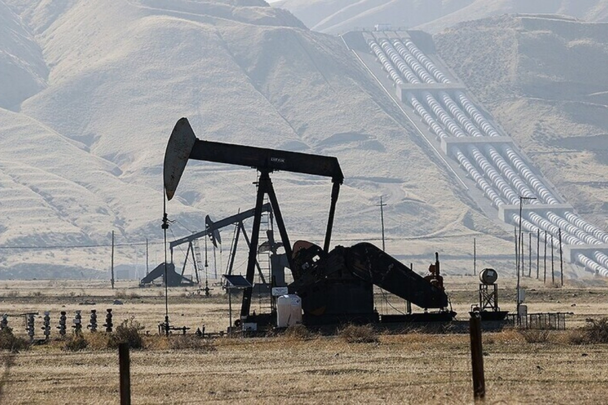 Brent petrolün varil fiyatı ABD-İran uzlaşısı beklentisiyle yüzde 5'in üzerinde geriledi