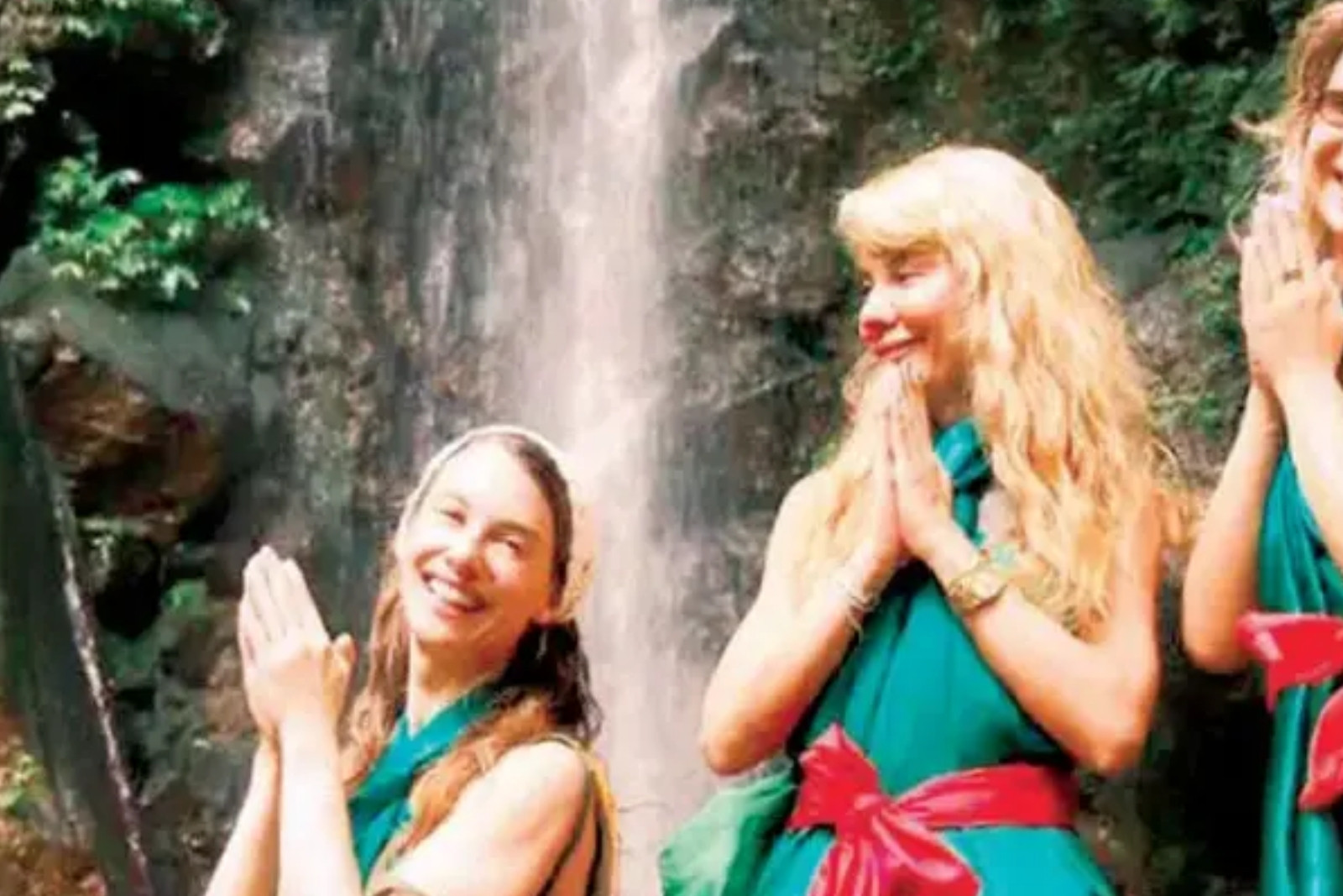 Tuba Ünsal'a Ubud terapisi, 90 dakika masaj 450 TL