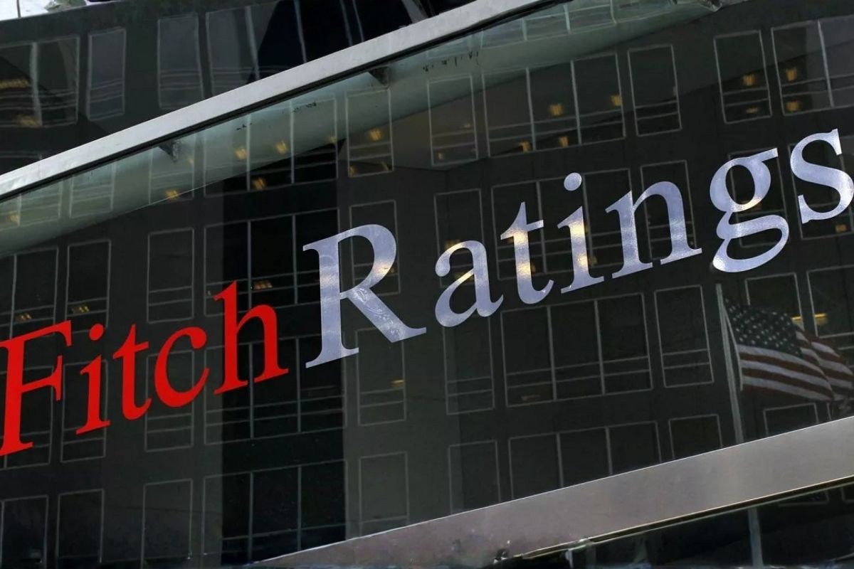 Fitch, Türkiye için büyüme tahminini düşürdü