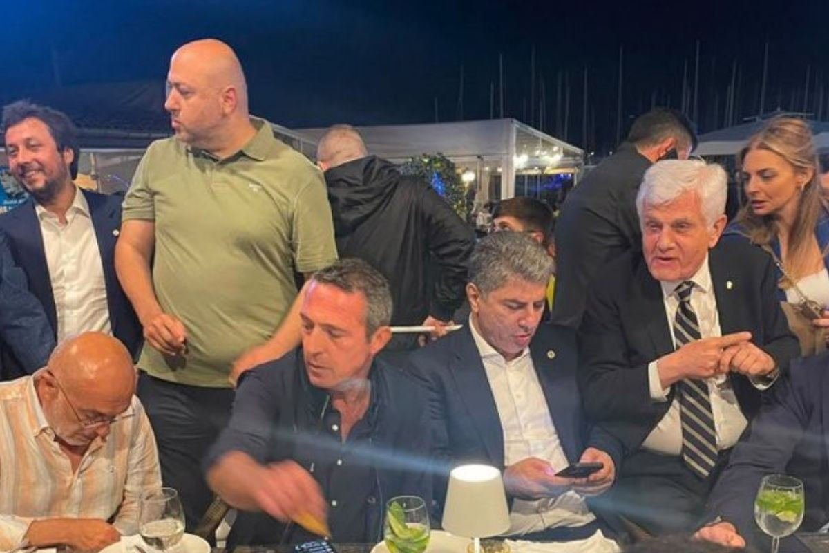 Hakan Safi ve Ali Koç, seçime saatler kala bir araya geldi