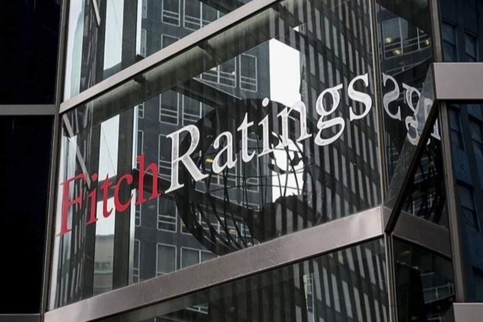 Fitch Ratings'ten küresel ekonomi için karamsar tahmin, görünümü 'kötüleşiyor'a çekti