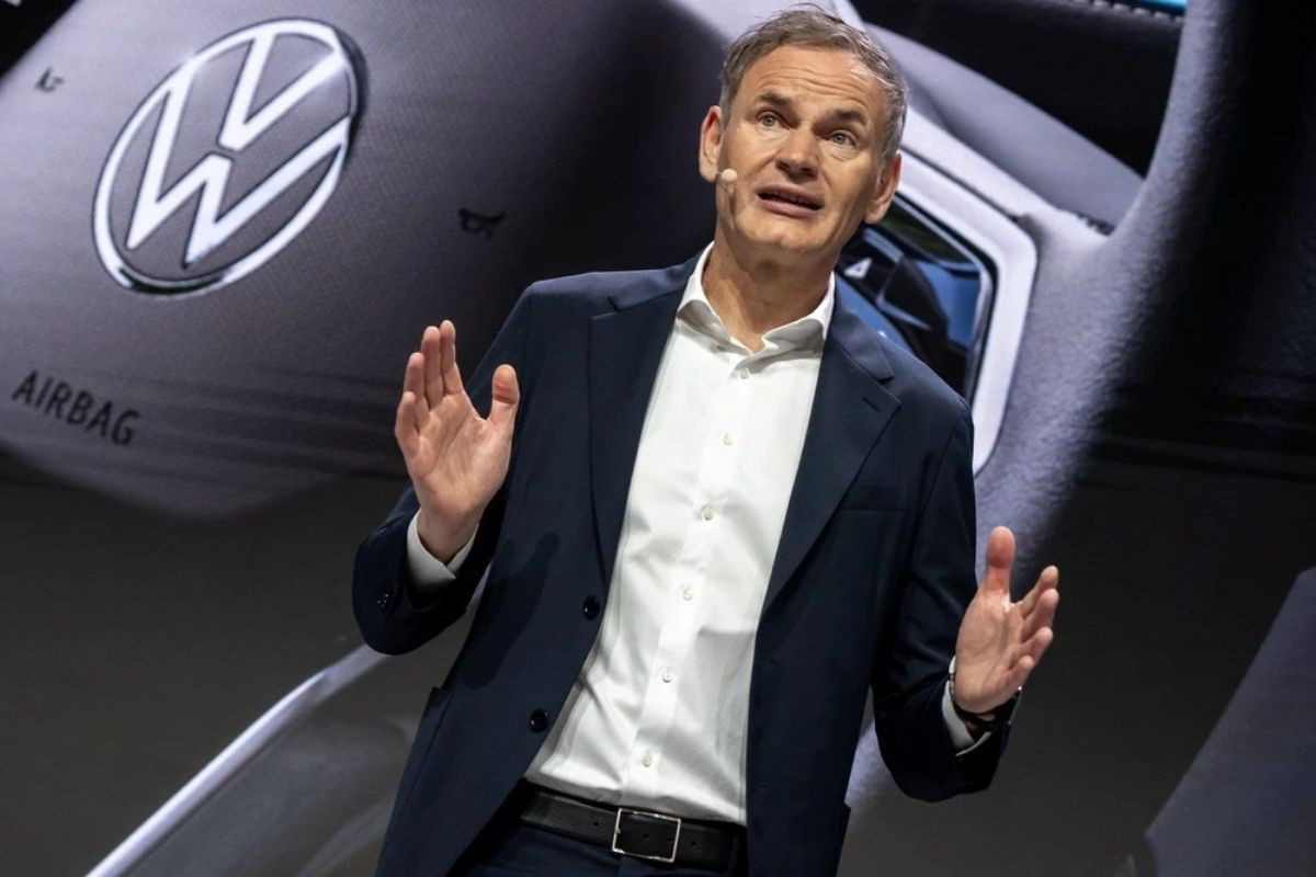 Volkswagen CEO'su Blume, 19 bin kişinin yıl sonuna kadar işten çıkarılacağını açıkladı