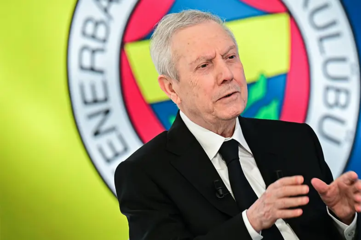 Fenerbahçe'nin yeni hocasını bugün açıklaması bekleniyor