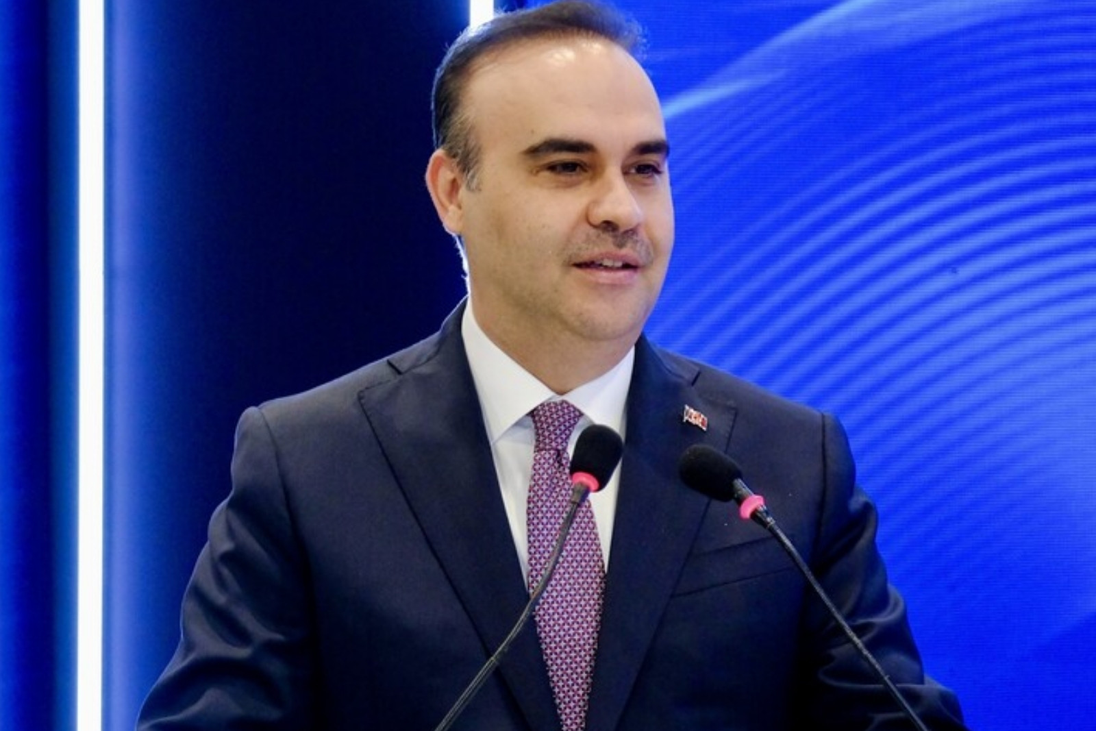 Sanayi ve Teknoloji Bakanı Mehmet Fatih Kacır, nisan ayına ilişkin sanayi üretim endeksini değerlendirdi