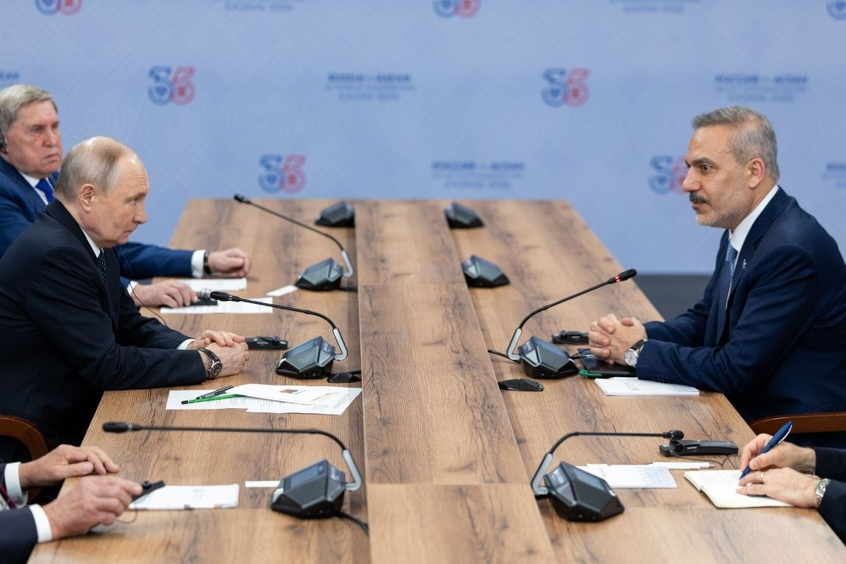 Dışişleri Bakanı Hakan Fidan, Kazan'da Rusya lideri Putin'le görüştü