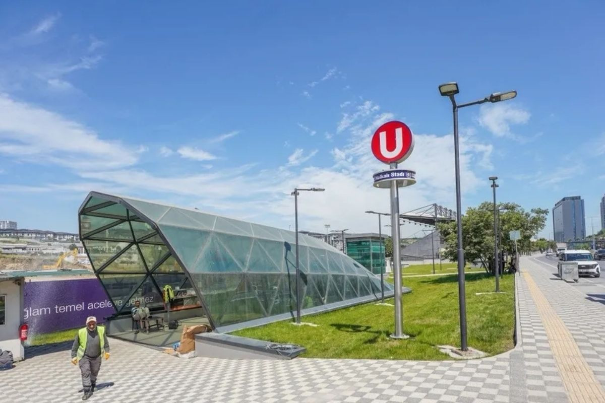 Türkiye'nin en uzun metro ringinin son halkası tamamlandı