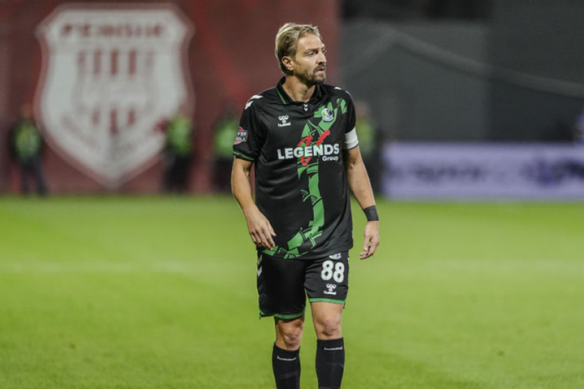 Caner Erkin futbolu bırakma kararı aldığını duyurdu