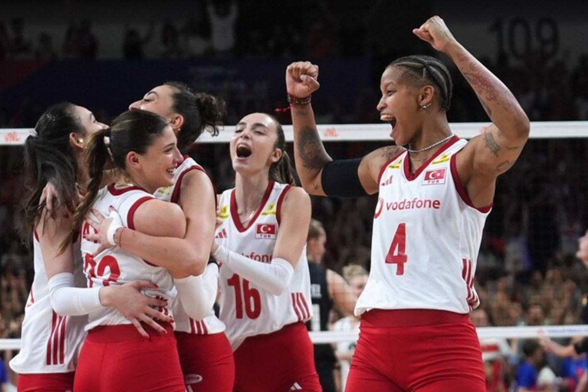 A Milli Kadın Voleybol Takımı, 2026 FIVB Milletler Ligi'nin ikinci haftasında 4'te 4 yaptı