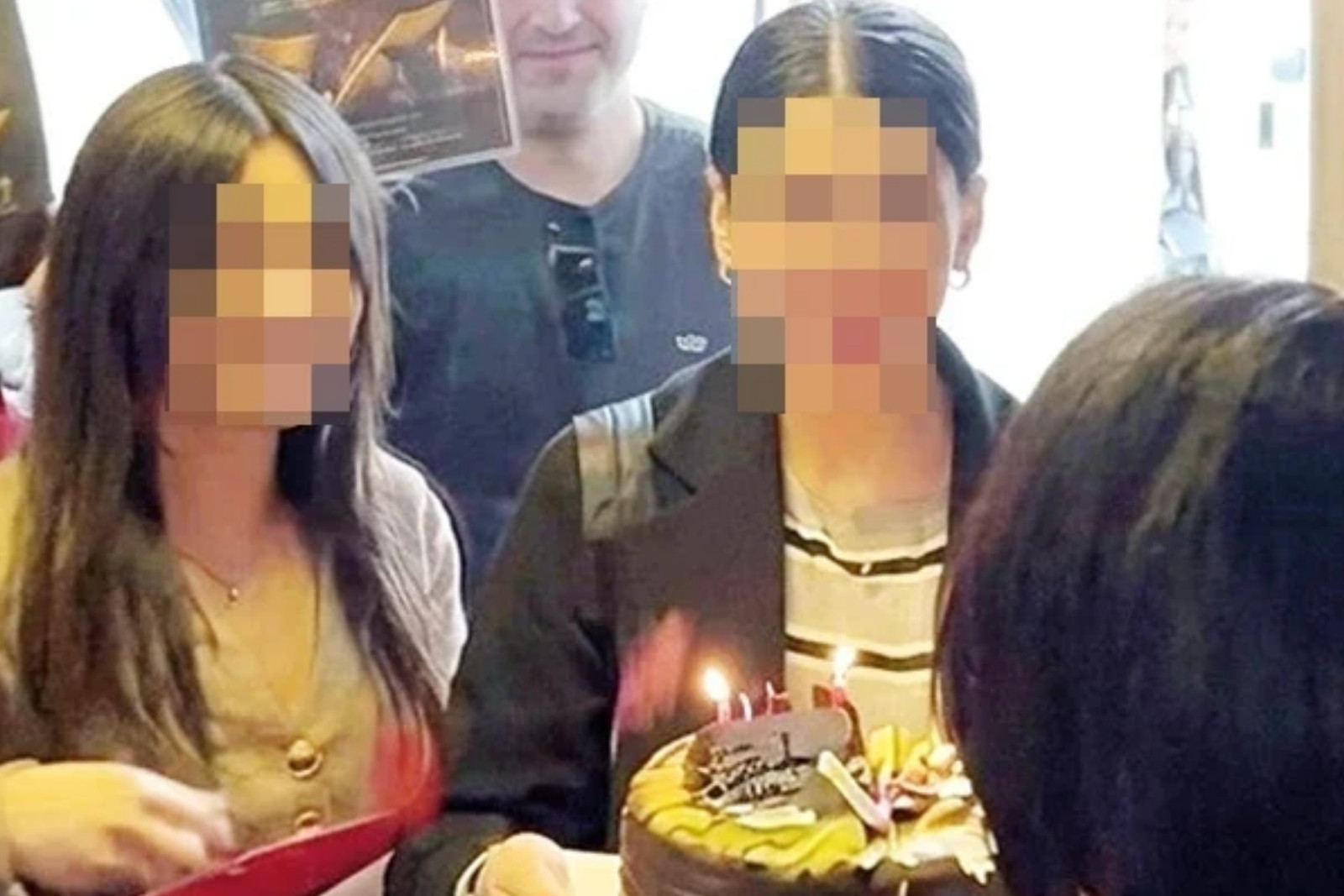 THY uçağındaki mumlu pasta sürprizi disiplin soruşturmasına dönüştü, Kabin ekibinin vedası tartışma yarattı