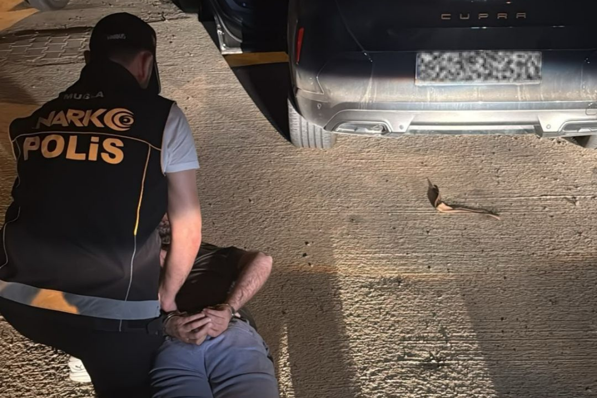 Almanya'nın uyuşturucu suçundan kırmızı bültenle aradığı SD Bodrum'da yakalandı, üzerinden 3 Rolex çıktı