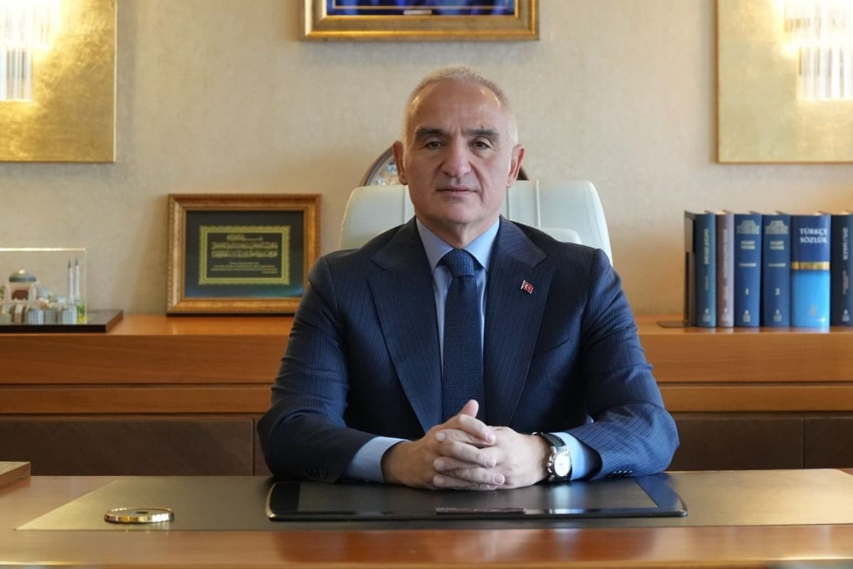 Kültür ve Turizm Bakanı Ersoy'un 'rant' sağladığını ileri süren Milletvekili Turhan Çömez'e tazminat cezası