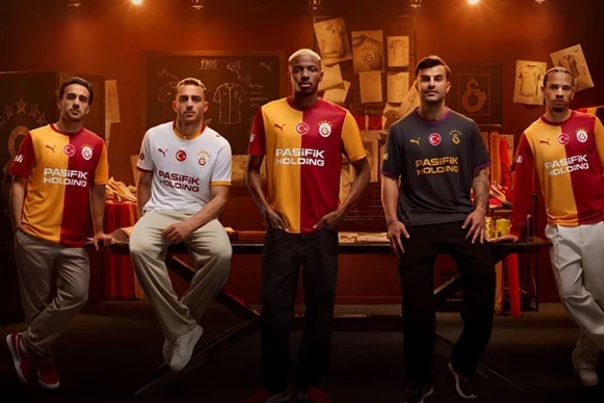 Galatasaray Futbol Takımı'nın yeni sezon formaları tanıtıldı
