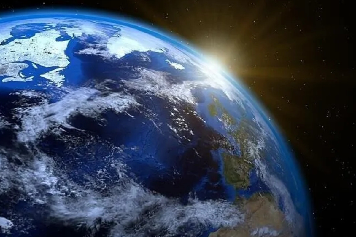 Gökbilimciler, kayalık bir ötegezegende atmosfer keşfetti