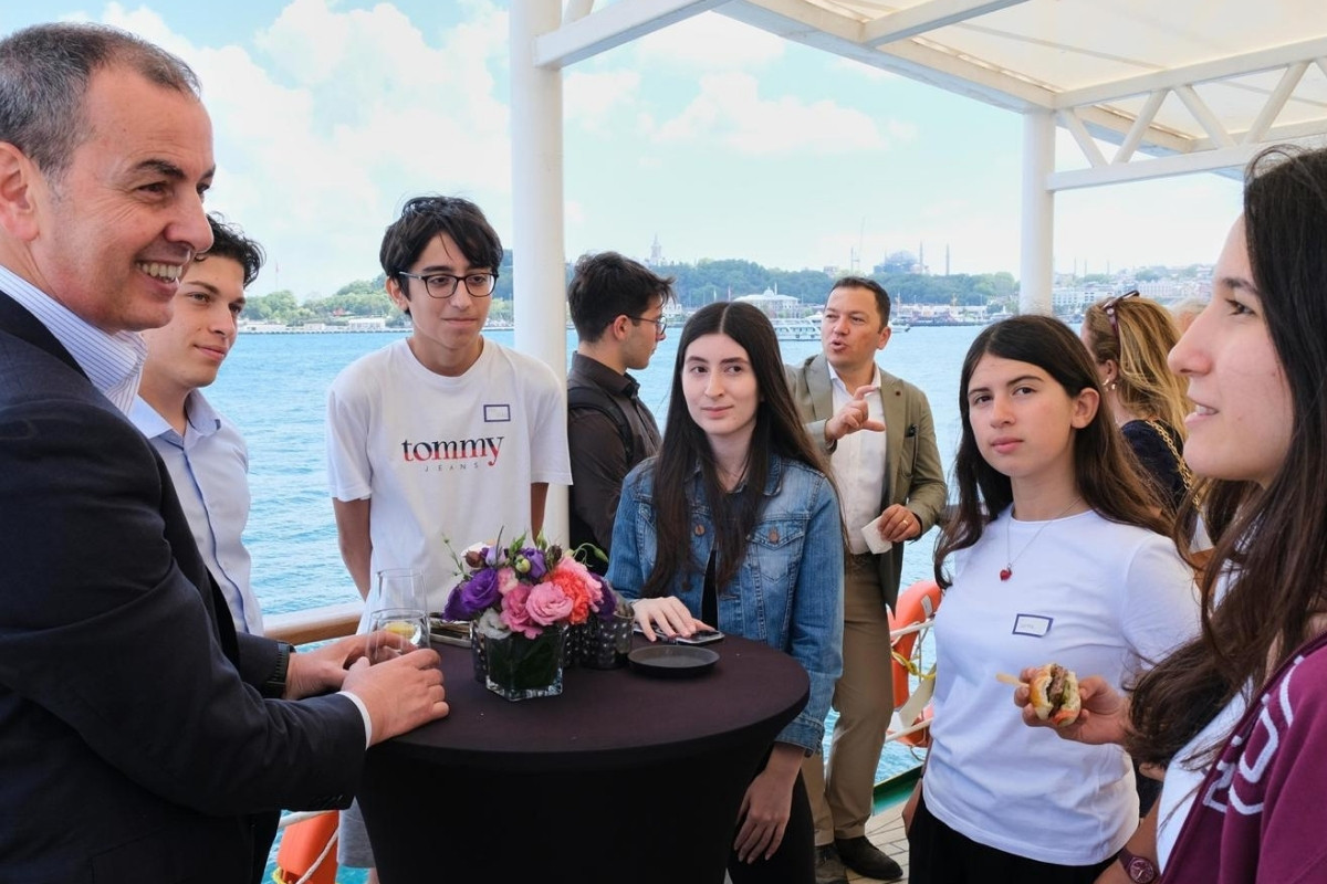 İş Bankası'nın WorkupOnBoard programıyla lise öğrencilerinin girişimcilik yolculuğu başladı